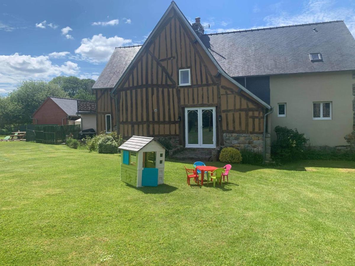 Maison La Touchardiere Barenton Exteriör bild